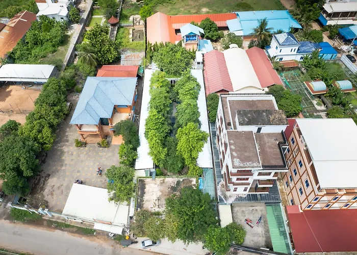 Nocleg ze śniadaniem Compact Unique Villa-three Bedroom- Angkor