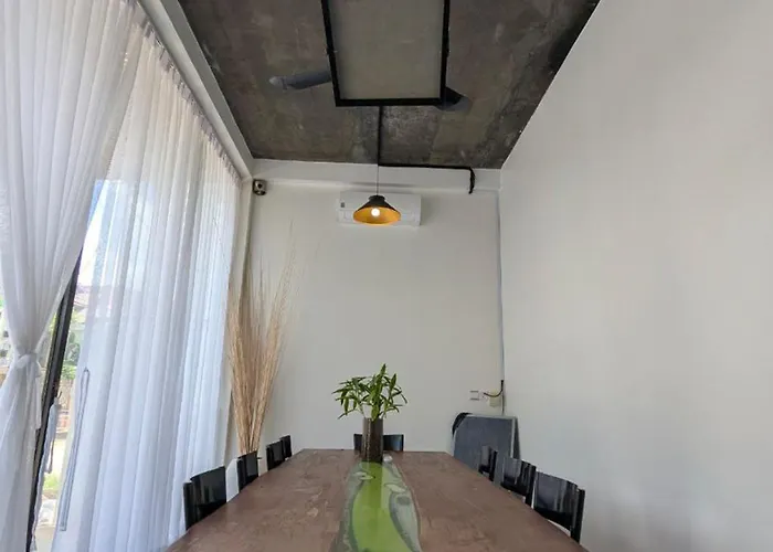 Nocleg ze śniadaniem Compact Unique Villa-three Bedroom- Angkor *