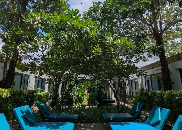 Nocleg ze śniadaniem Compact Unique Villa-three Bedroom- Angkor