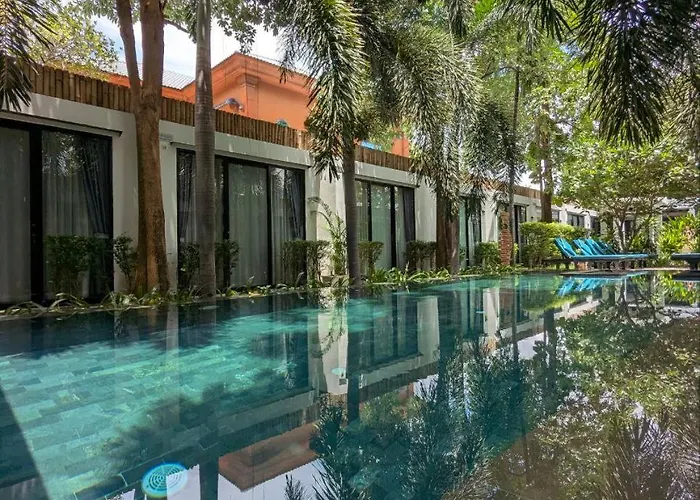 Compact Unique Villa-three Bedroom- Angkor Nocleg ze śniadaniem *