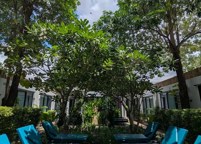 Nocleg ze śniadaniem Compact Unique Villa-three Bedroom- Angkor *