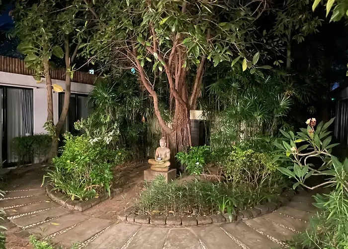 Nocleg ze śniadaniem Compact Unique Villa-three Bedroom- Angkor *